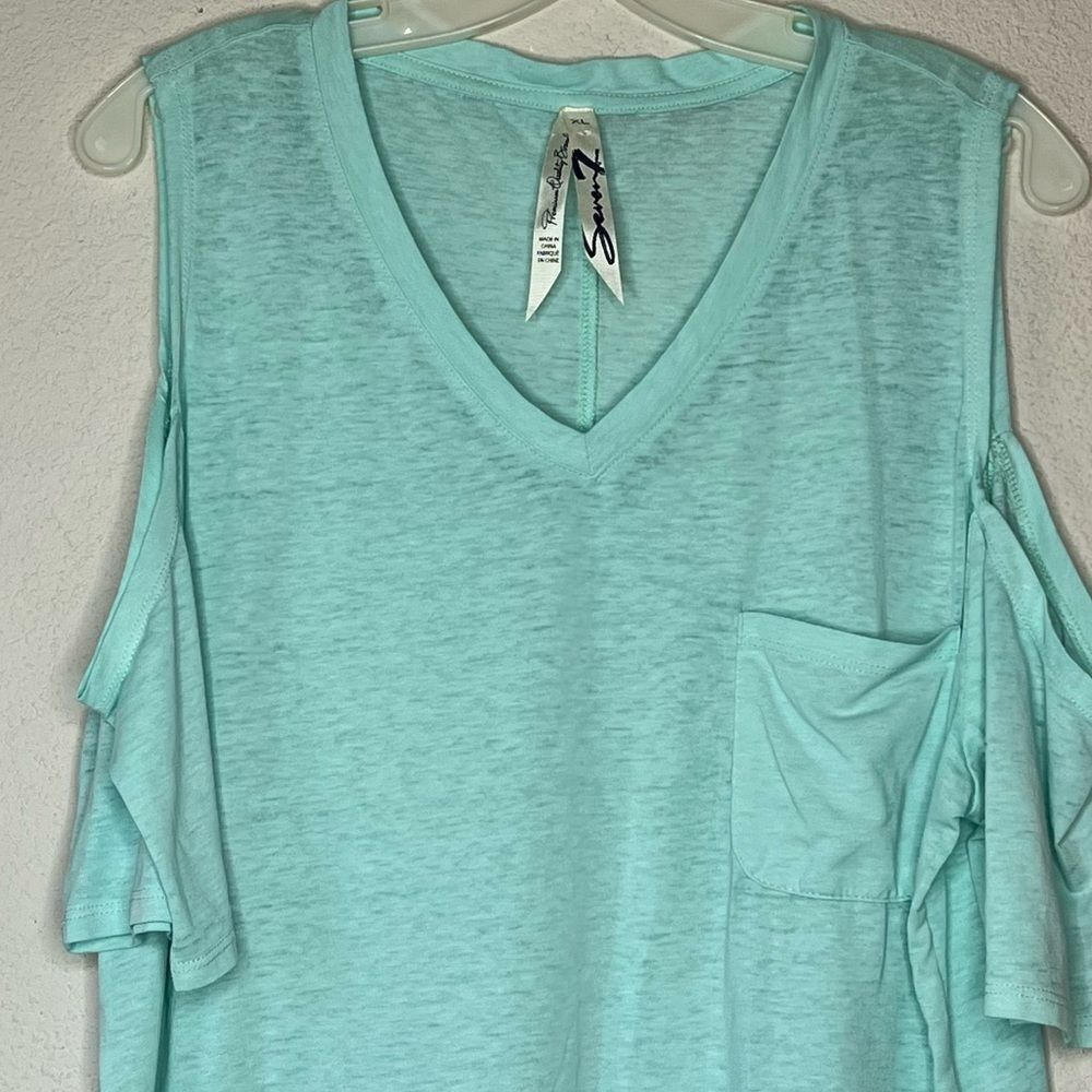 Seven 7 Shirt - Picture 2 of 7
